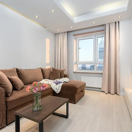 Shortstaypoland Platinum Towers Skyline